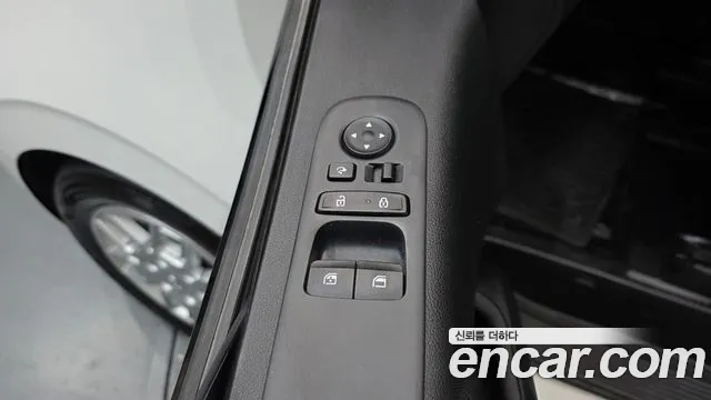 Hyundai Staria 2022 thumb 11