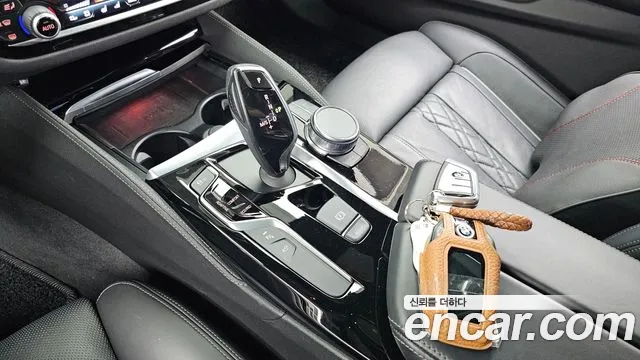 BMW 5 серии 2018 thumb 11