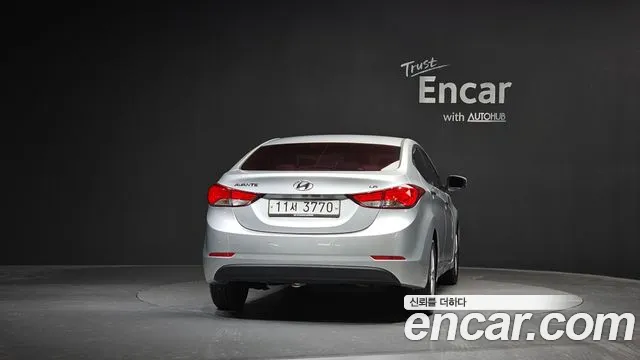 Hyundai Elantra 2015 thumb 3
