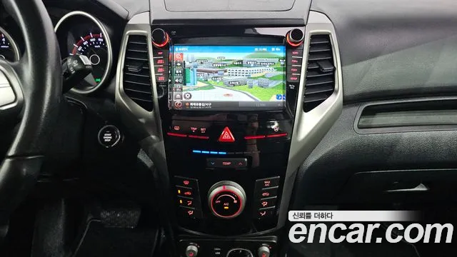 KGM Tivoli 2016 thumb 3
