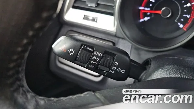 KGM Tivoli 2016 thumb 11