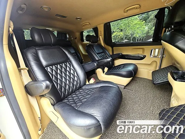 Kia Carnival 2017 thumb 8
