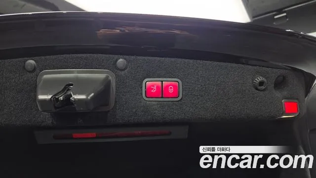 Mercedes-Benz S-Class 2020 thumb 7