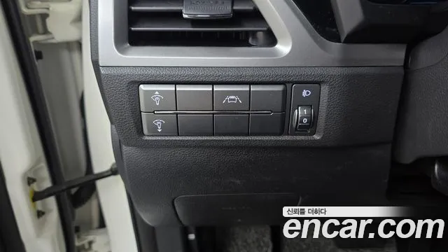 KGM Korando 2019 thumb 5