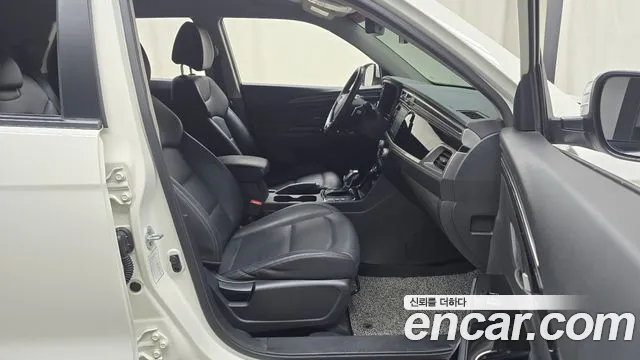 KGM Korando 2019 thumb 2