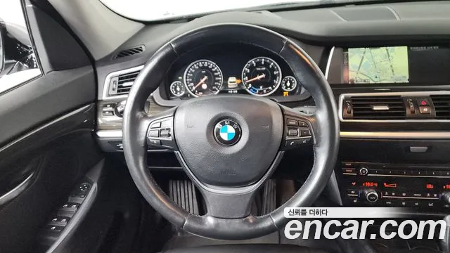 BMW 5 серии Gran Turismo 2016 thumb 6