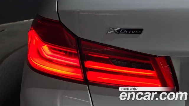 BMW 5 серии 2018 thumb 4