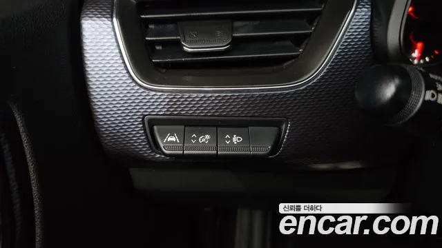 Renault XM3 2021 thumb 11