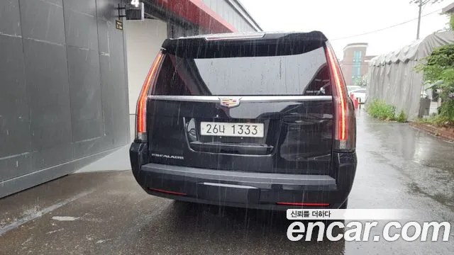 Cadillac Escalade 2018 thumb 4