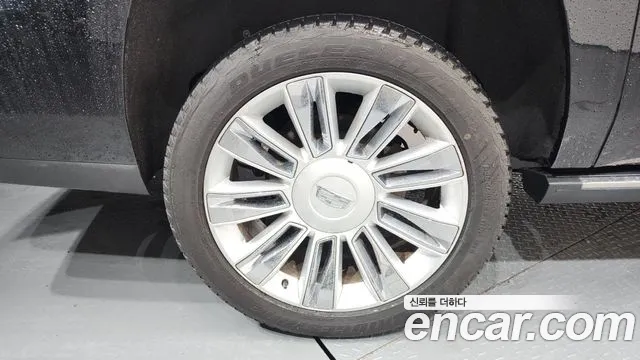 Cadillac Escalade 2018 thumb 5