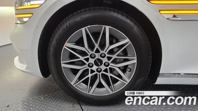 Genesis G80 2025 thumb 8