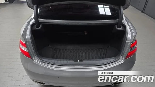 Hyundai Grandeur 2013 thumb 12