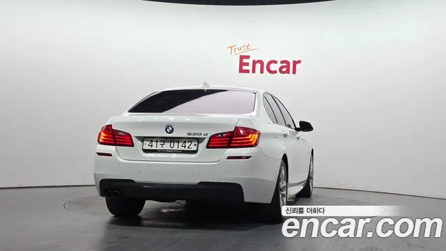 BMW 5 серии 2015 thumb 8