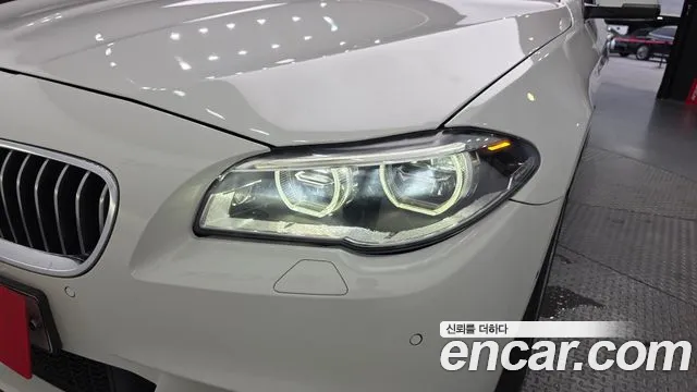 BMW 5 серии 2015 thumb 2