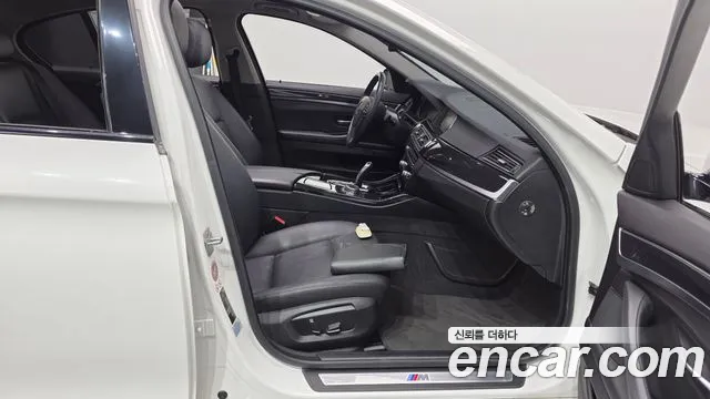 BMW 5 серии 2015 thumb 11