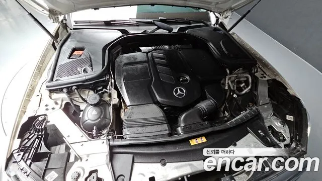 Mercedes-Benz E-Class 2016 thumb 3