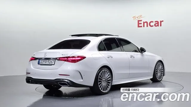 Mercedes-Benz C-Class 2023 thumb 9