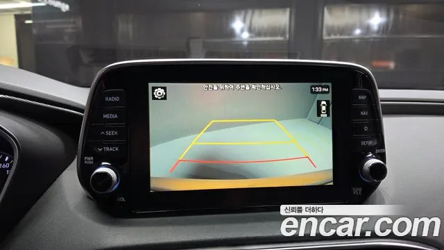 Hyundai Santa Fe 2018 thumb 3