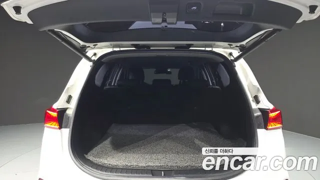 Hyundai Santa Fe 2018 thumb 6