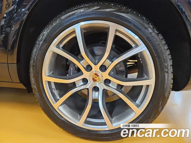 Porsche Cayenne 2019 thumb 7