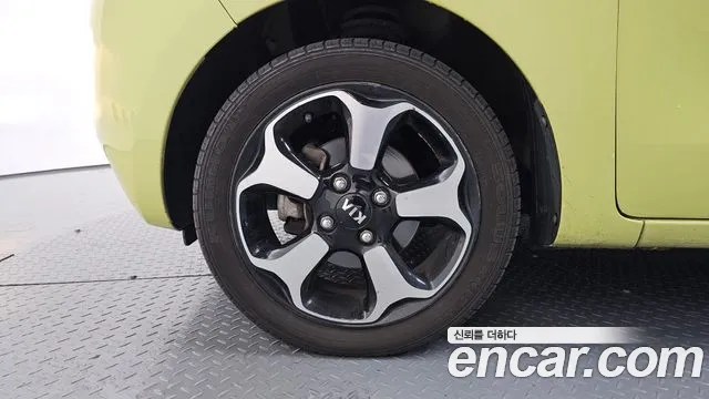 Kia Ray 2013 thumb 10