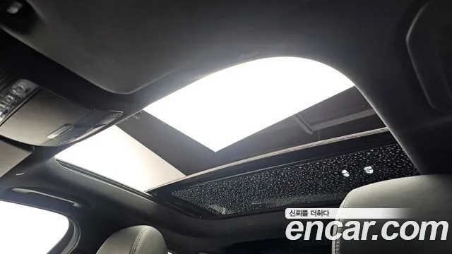 Mercedes-Benz E-Class 2020 thumb 2