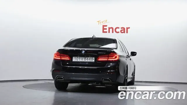 BMW 5 серии 2017 thumb 8
