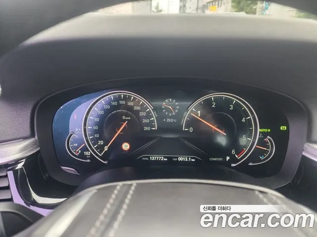 BMW 5 серии 2017 thumb 3