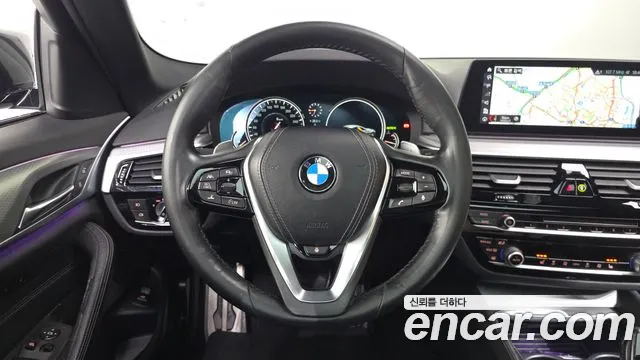BMW 5 серии 2017 thumb 4