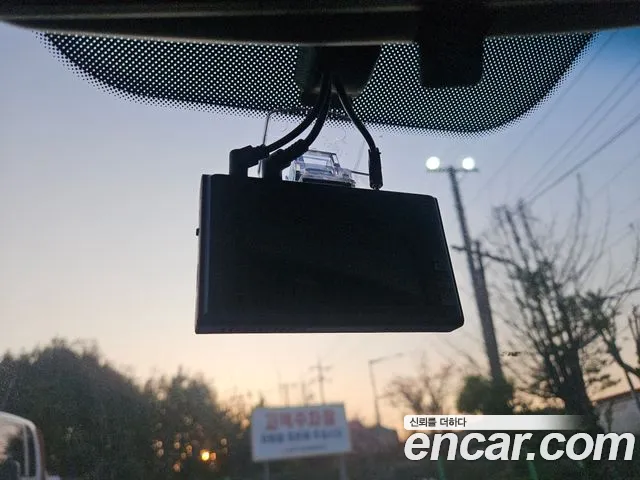 Kia K5 2011 thumb 8
