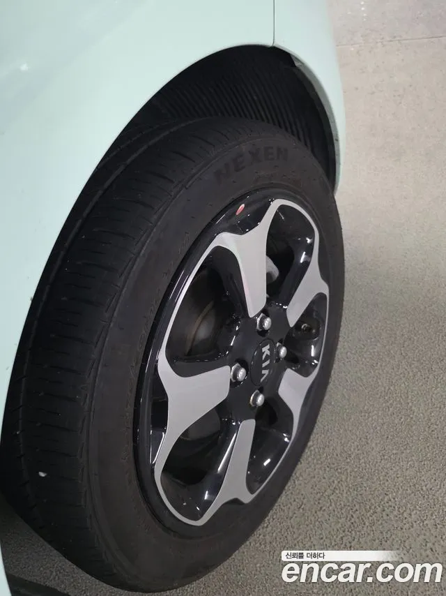Kia Ray 2015 thumb 11