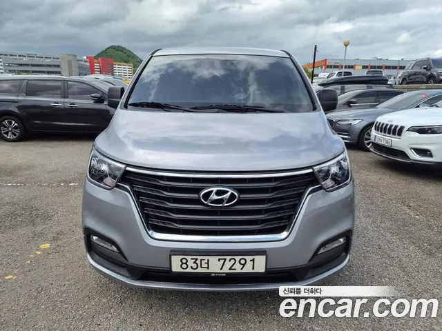 Hyundai Starex 2021 thumb 2