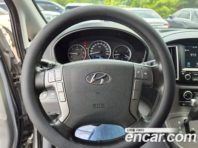 Hyundai Starex 2021 thumb 4
