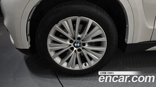 BMW X5 2016 thumb 5