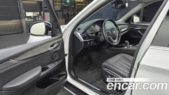 BMW X5 2016 thumb 9