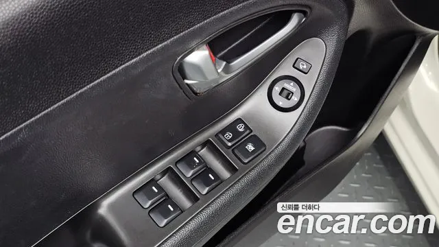 Kia Morning 2013 thumb 3