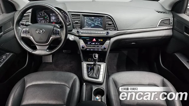 Hyundai Avante 2016 thumb 8