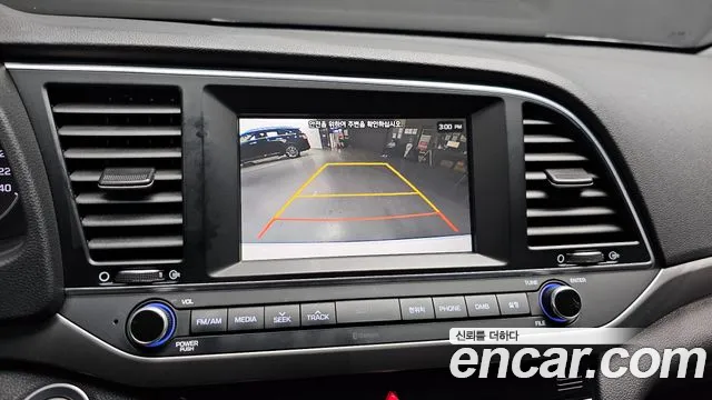 Hyundai Avante 2016 thumb 3