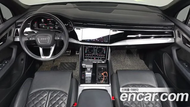 Audi Q7 2022 thumb 6