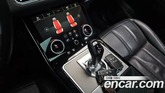 Land Rover Range Rover Evoque 2019 thumb 3