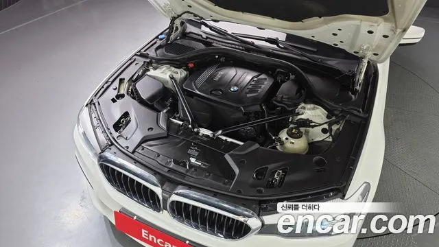 BMW 5 серии 2017 thumb 12
