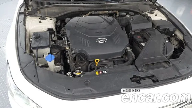 Hyundai Grandeur 2017 thumb 11