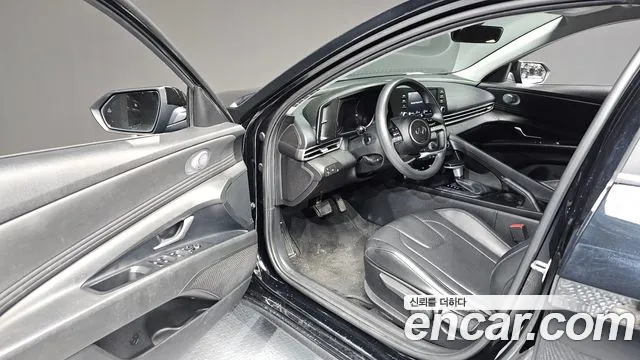 Hyundai Elantra 2022 thumb 5