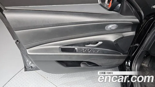 Hyundai Elantra 2022 thumb 2