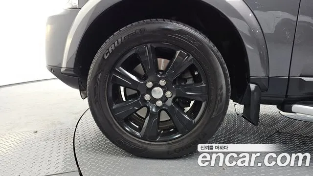 Land Rover Discovery 2014 thumb 9