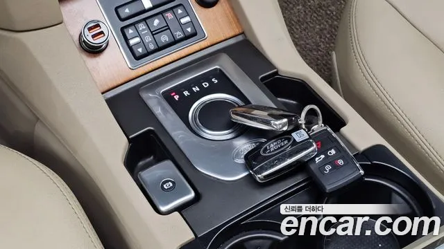 Land Rover Discovery 2014 thumb 12