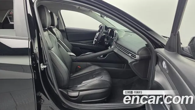 Hyundai Elantra 2022 thumb 8