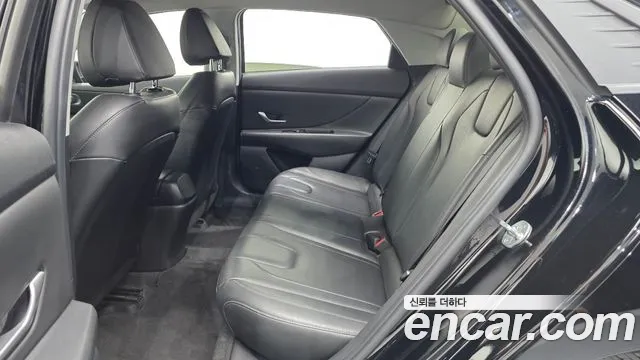 Hyundai Elantra 2022 thumb 6