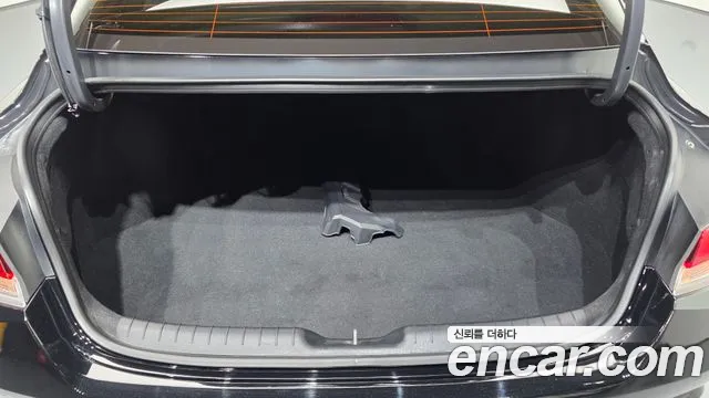 Hyundai Elantra 2022 thumb 12