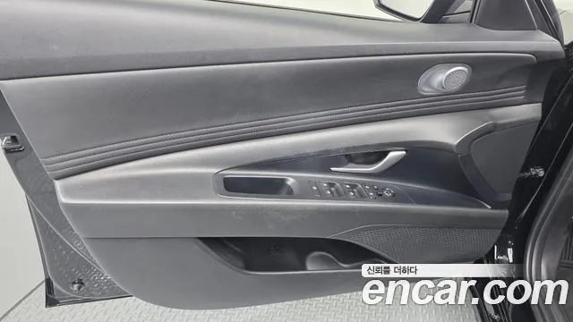 Hyundai Elantra 2022 thumb 7